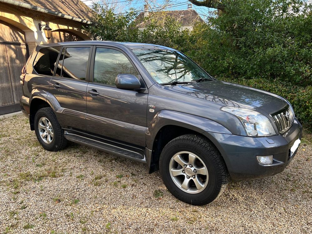 Land Cruiser 173 D-4D VXE 2007 A 2008 occasion 78000 Versailles
