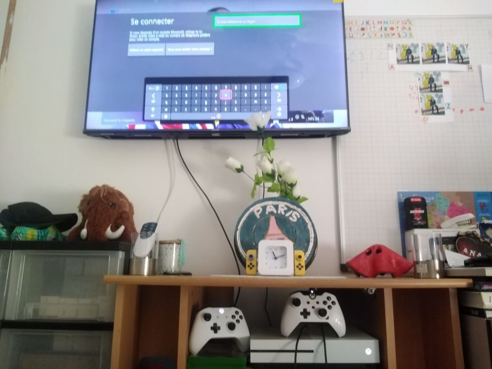 Xbox One S + 6 jeux + 2 manettes - Parfait &eacute;tat Consoles et jeux vidéos