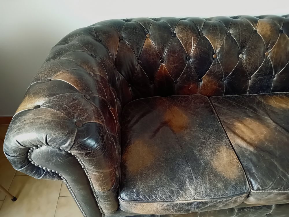 Canap&eacute; Chesterfield Meubles