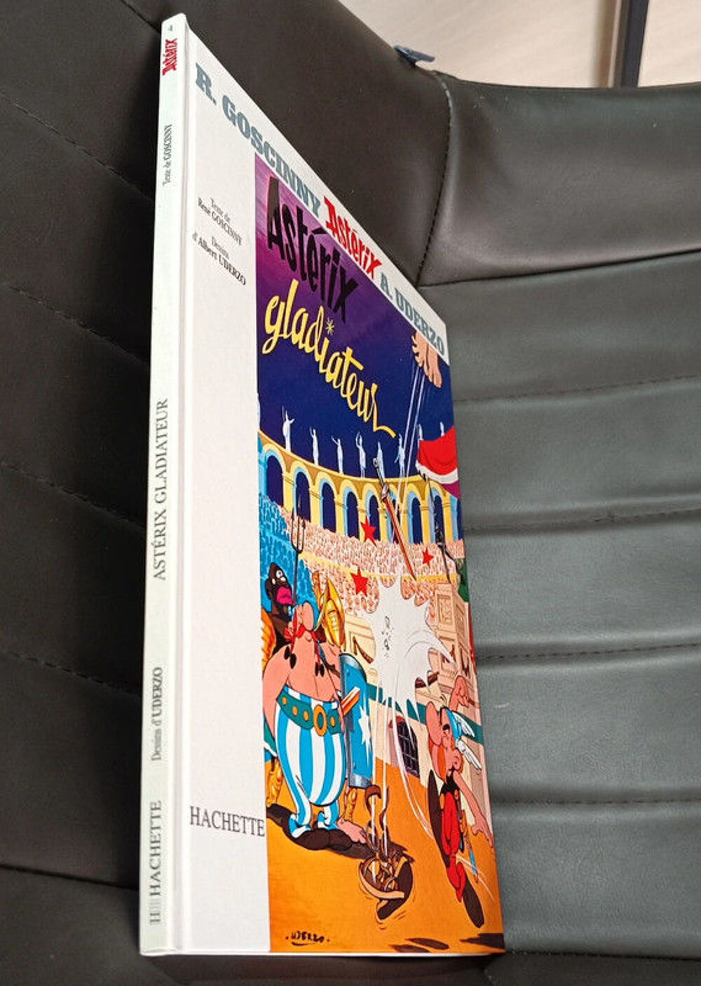 Bande dessin&eacute;e Ast&eacute;rix "Ast&eacute;rix Gladiateur" Livres et BD