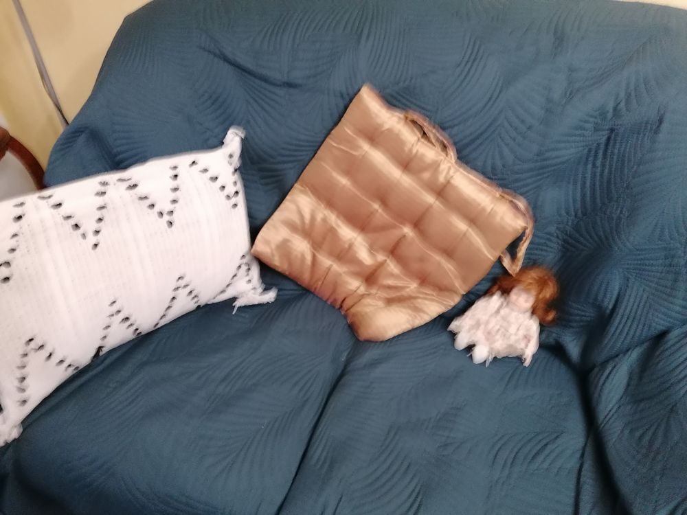 Canap&eacute; et fauteuil en cuir Meubles