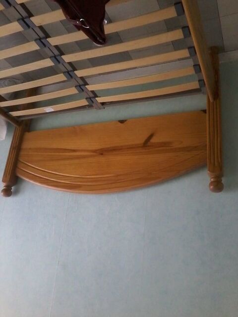 Lit en pin massif   kreabel  sans sommier 150 Tourcoing (59)