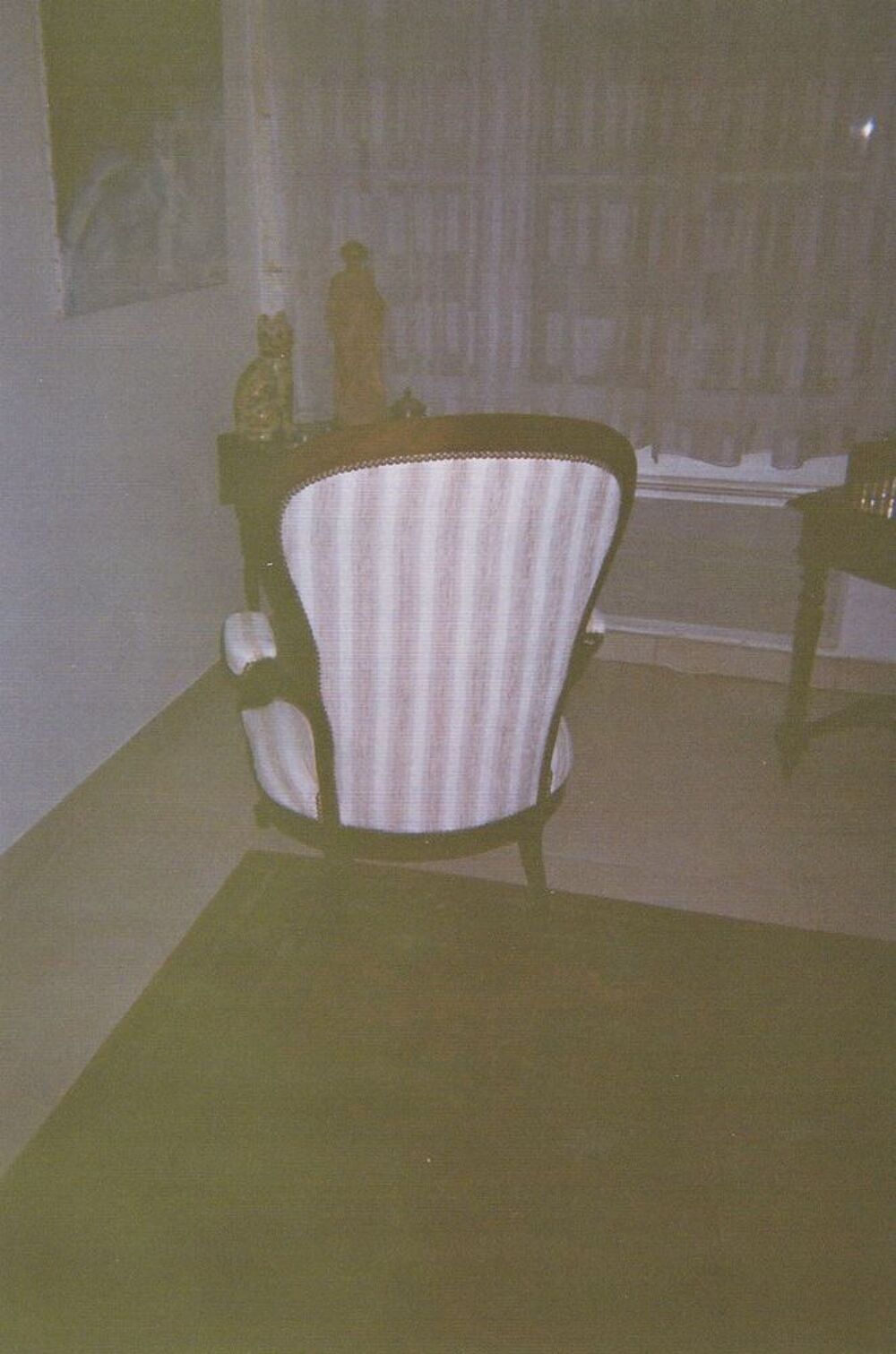 FAUTEUIL VOLTAIRE ASSISE MARQUISE FIN 19&egrave;me Meubles