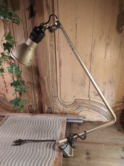  Ancienne Lampe � Bras Atelier Usine Industriel 80 Loches (37)