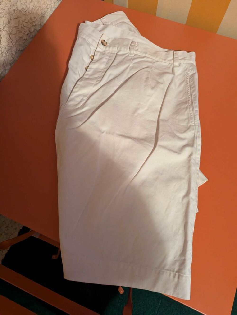 short chino military Vêtements