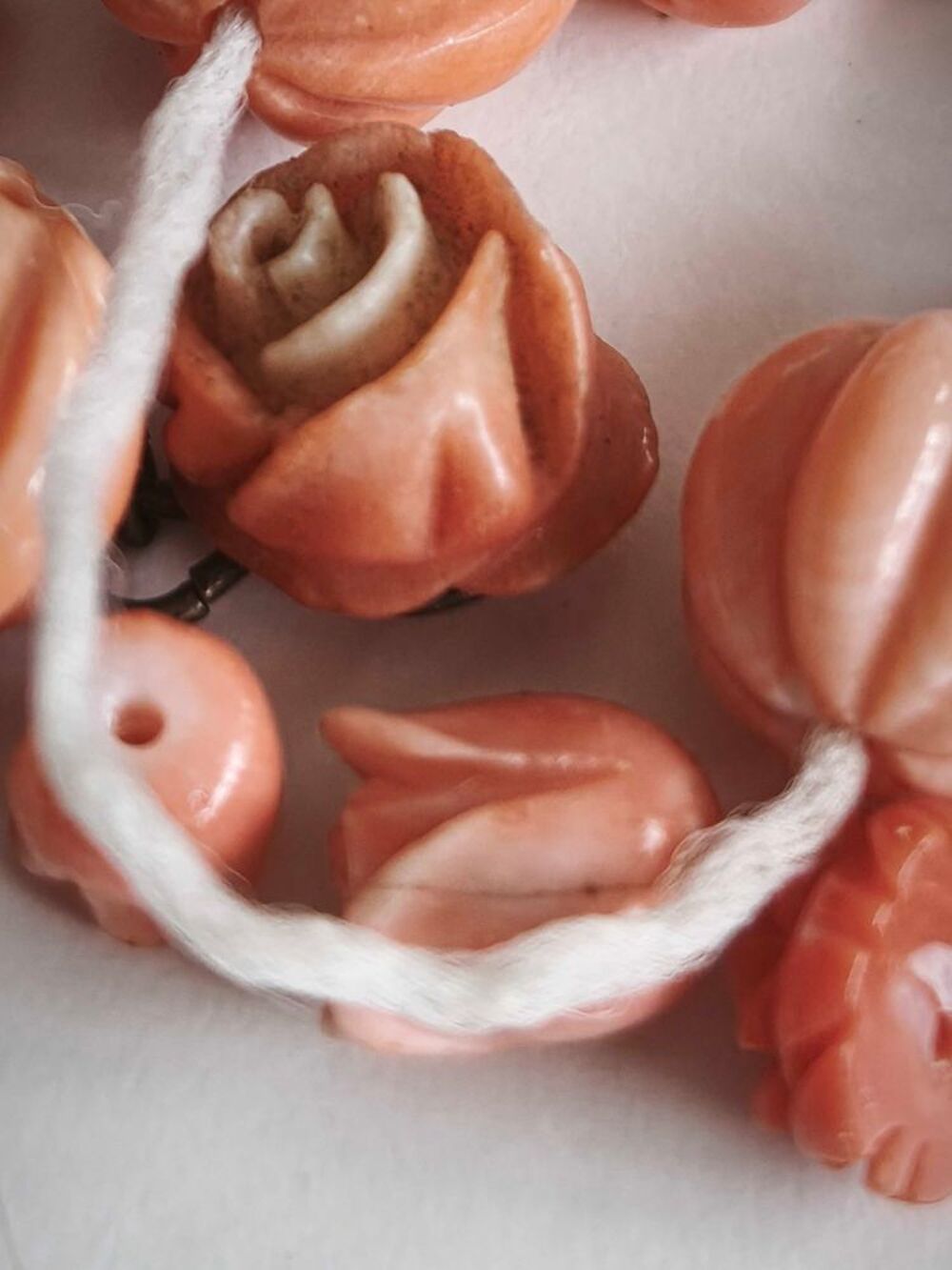 lot de perles et divers en corail 