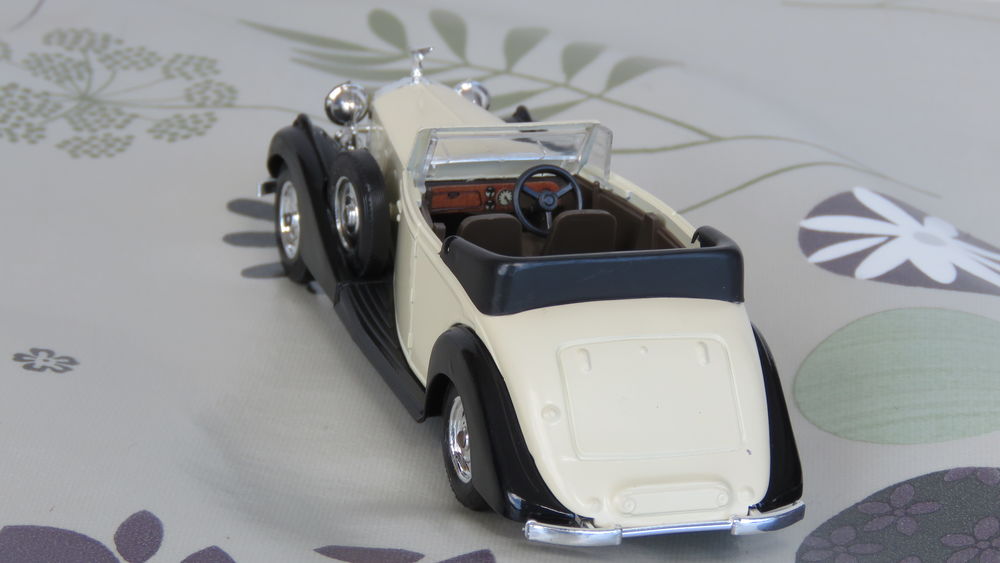 Voiture miniature Rolls Royce 