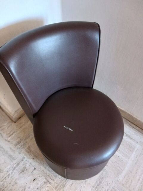 Petit Fauteuil en cuir 30 Marseille 4 (13)