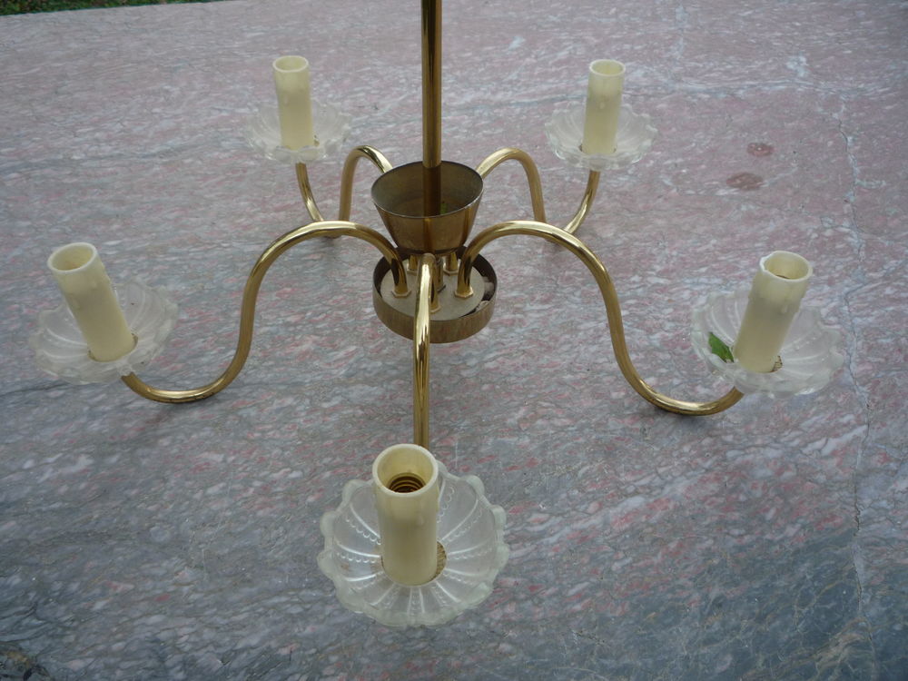 Lustre avec bob&egrave;ches en verre Meubles