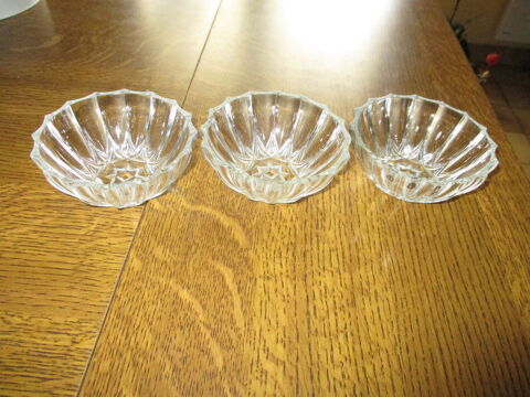 lot de 3 coupelles en verres identiques vintage 0 M�rignies (59)