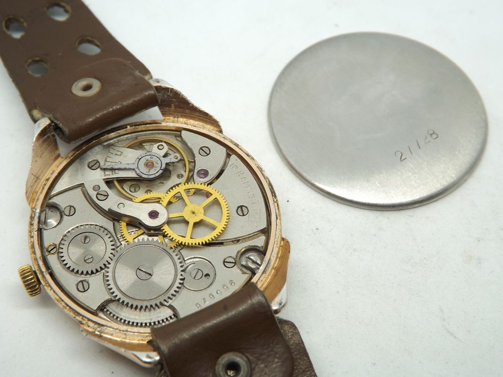 Rare montre russe Ural alu 'gousset &agrave; poignet' 1950s Bijoux et montres