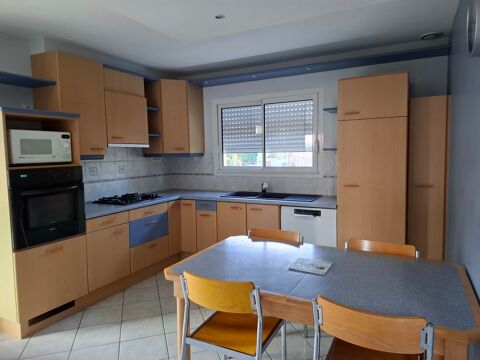 cuisine amnage+ lectromnager+ table + 4 chaises 2500 Vitr (35)