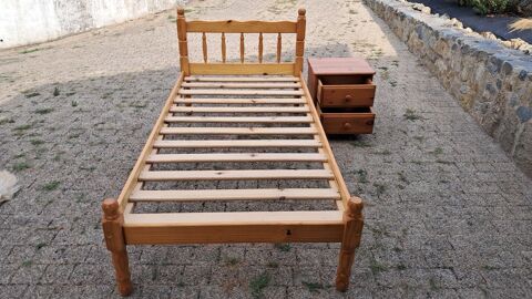 Lit avec table de chevet Châtillon-sur-Thouet (79)