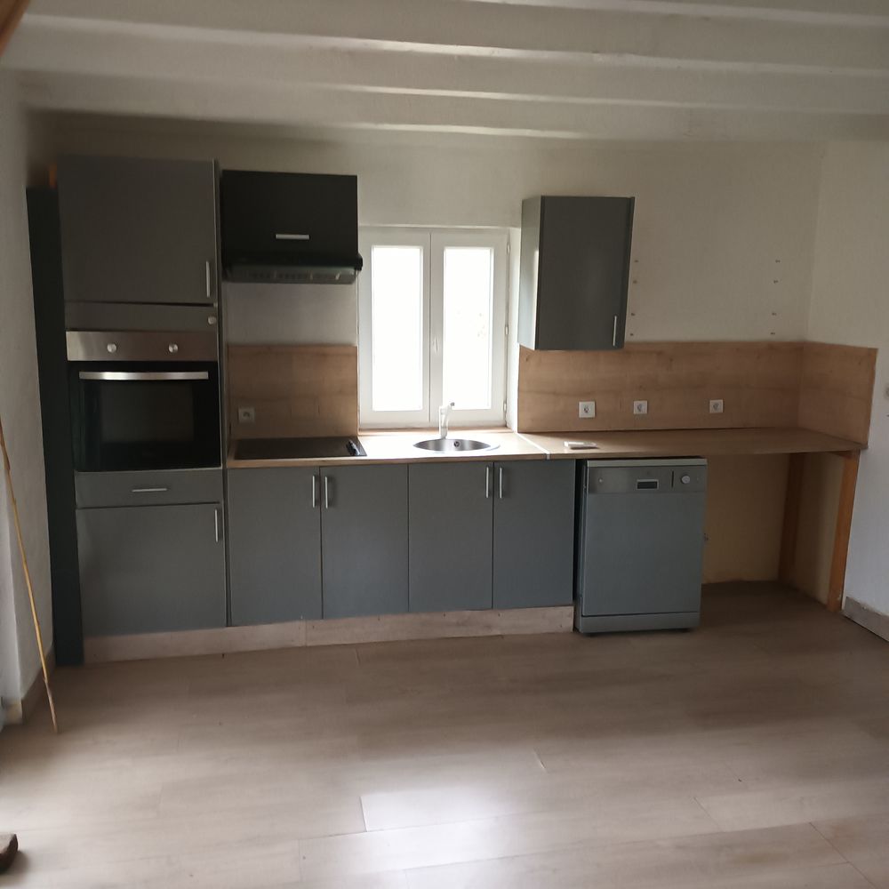 Location Maison Charmante maison bressanne 
Récemment restaurée Montjay