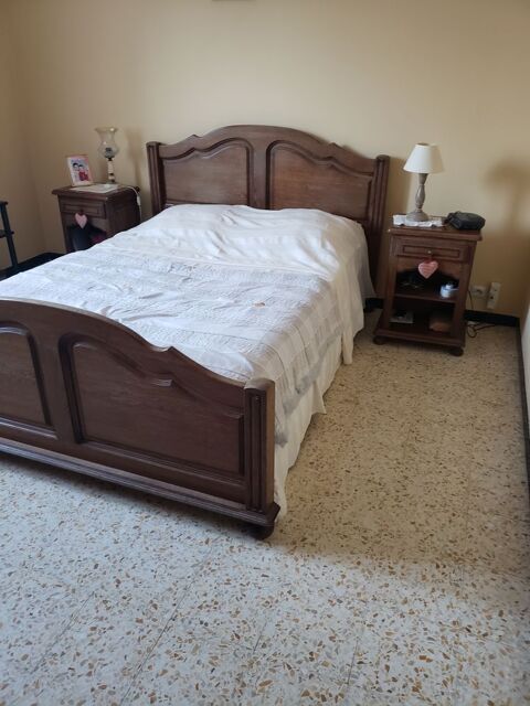 CHAMBRE A COUCHER CHENE MASSIF 350 Boll�ne (84)