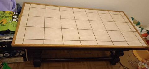 Table basse très solide carrelée sur le dessus longueur 110cm largeur 50cm hauteur 40cm 110 Wasselonne (67)