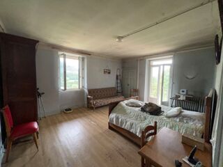  Ferme  vendre 10 pices 270 m