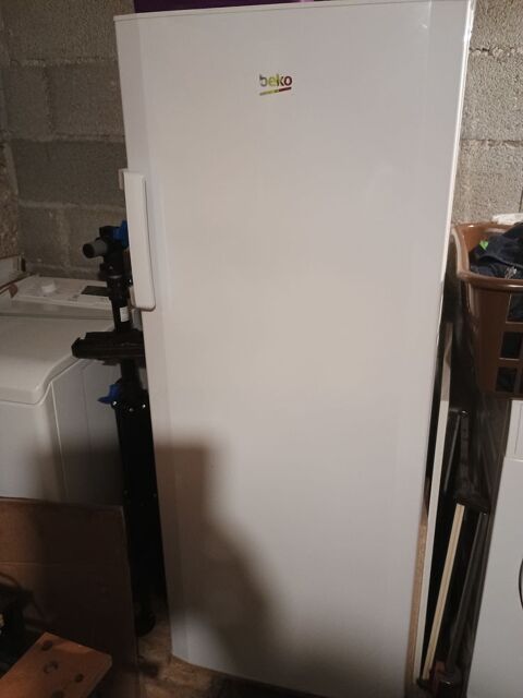 Cong�lateur armoire Beko 6 Tiroirs parfait �tat 350 Villeneuve-de-Berg (07)