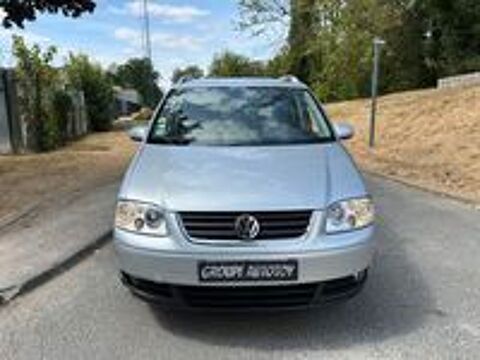 Touran 1.6 16S FSI Confort 5pl 2005 occasion 77450 Montry