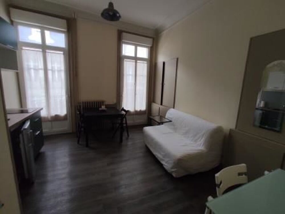 Location Appartement Studio meublé et équipé idéal pour étudiant en hypercentre Reims