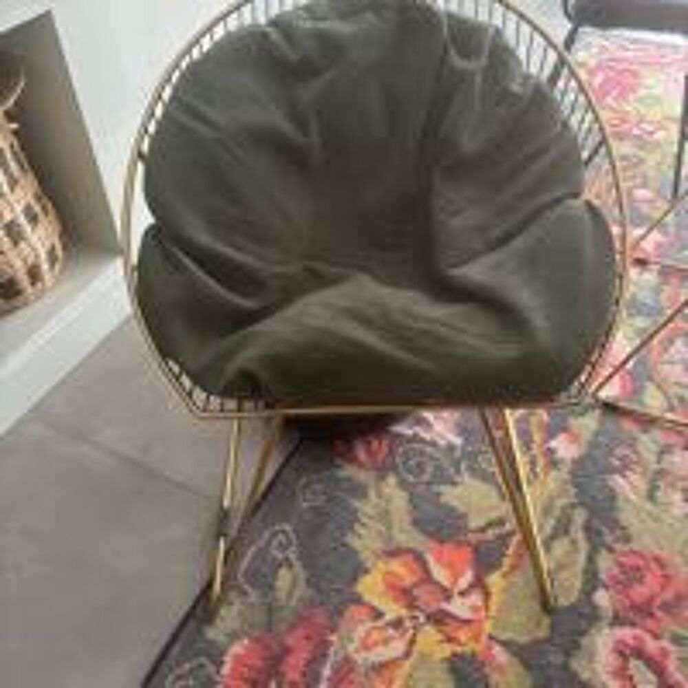 paire de chaises design m&eacute;tal dor&eacute; Meubles