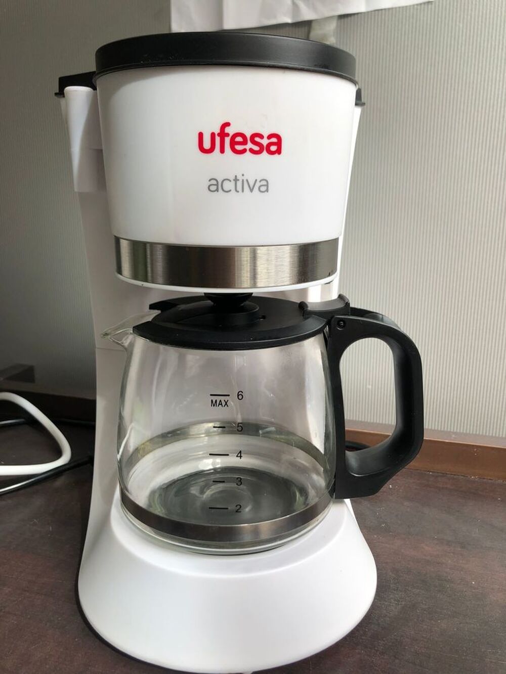 Cafeti&egrave;re &eacute;lectrique marque Ufesa Electroménager