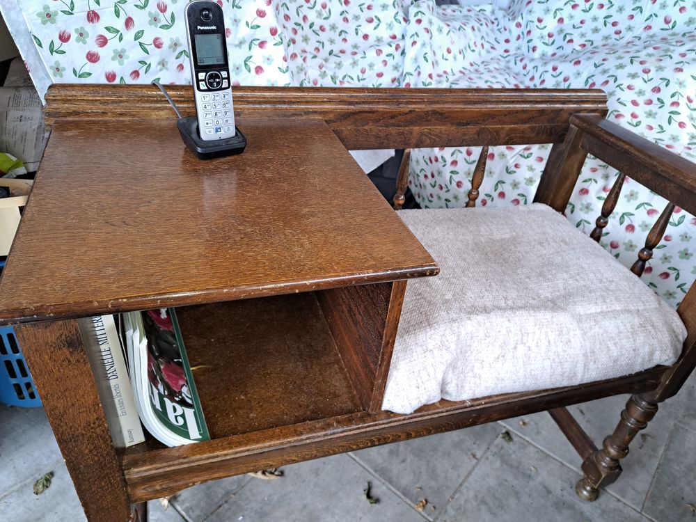 Banquette t&eacute;l&eacute;phone/lecture Meubles