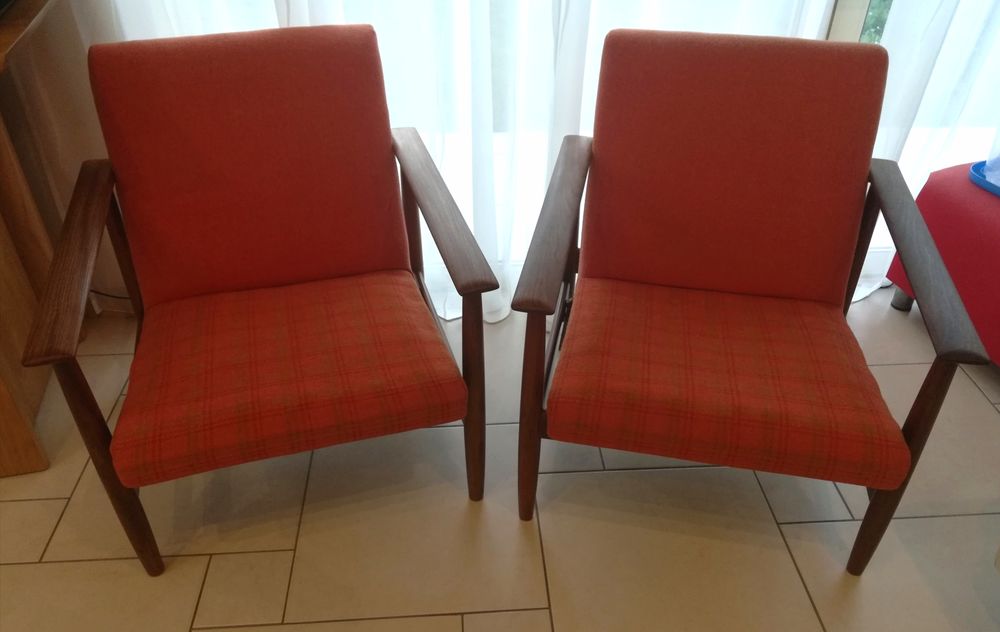Paire de fauteuils bas en teck et tissus/ type scandinave Meubles