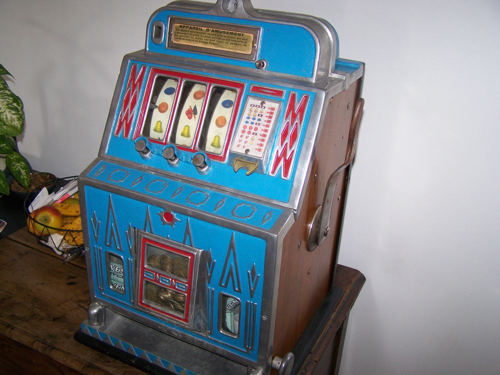 Recherche ancien jackpot bandit manchot m&ecirc;me hs. Jeux / jouets