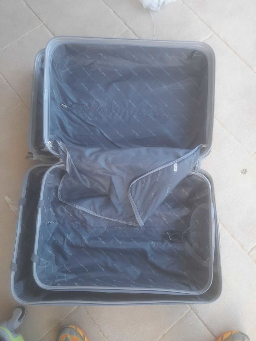Lot de 3 Valises Maroquinerie