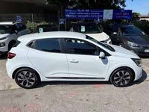 Clio V Clio E-Tech 140 - 21N Business 2021 occasion 13009 Marseille