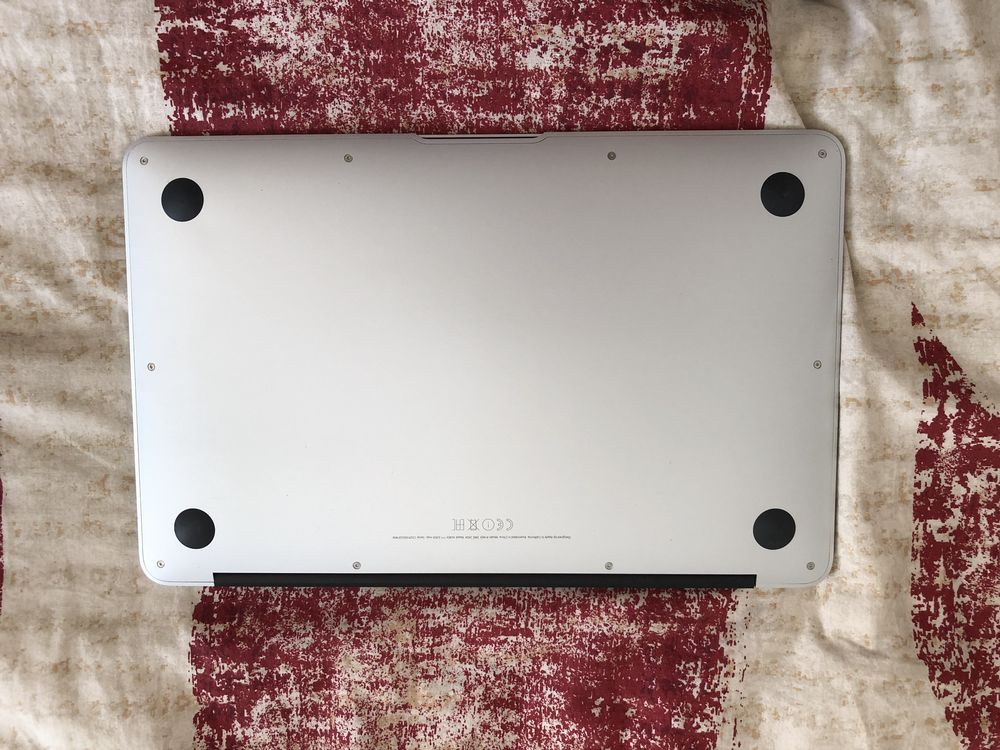 MacBook Air 11 pouces 128Go Téléphones et tablettes