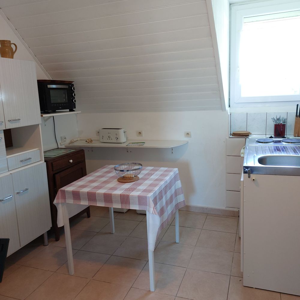 Location Appartement Studio meublé à l'année fin septembre 2026 Plouhinec