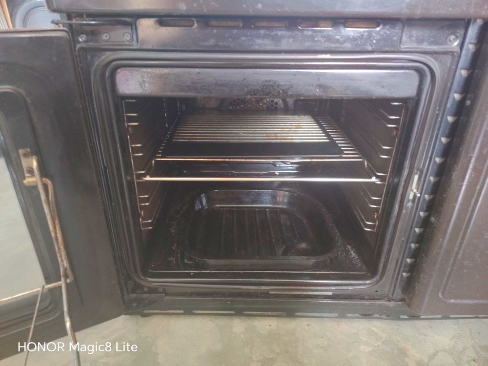 Cuisini&egrave;re piano de cuisson 90x90x60 avec plancha et plaque en bois Electroménager