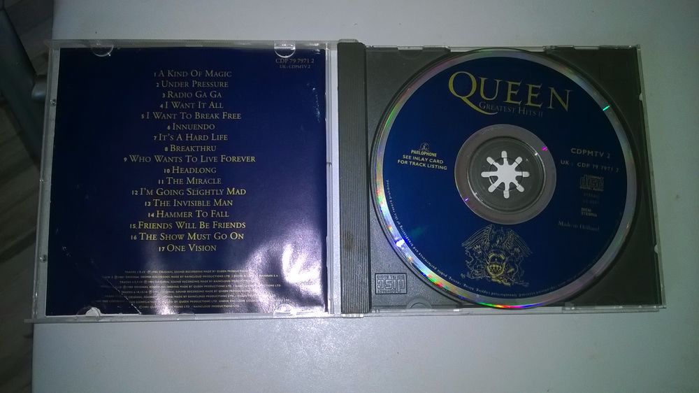 CD Queen 
Greatest Hits II 
1991
Excellent etat
A Kind O CD et vinyles