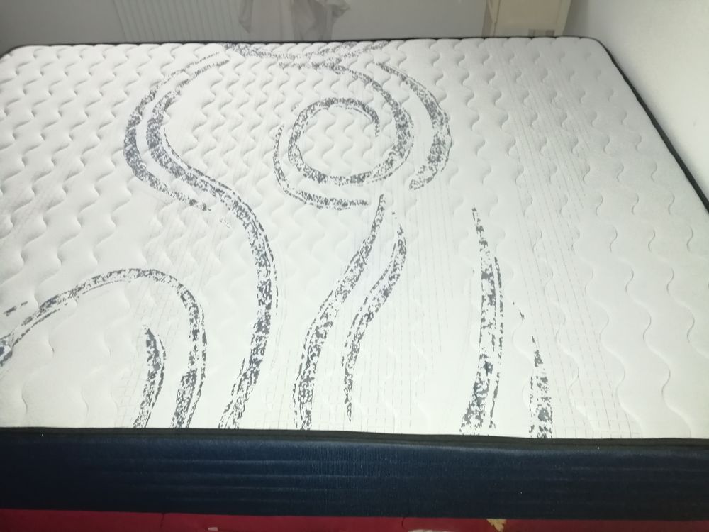 matelas en 140 neuf Meubles