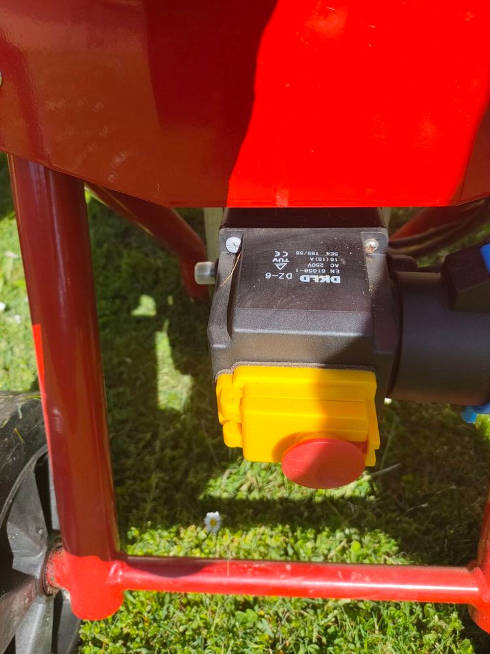 Broyeur de branches &eacute;lectrique WEINBANG Jardin