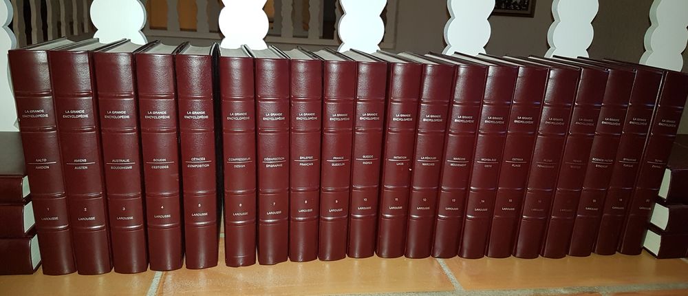 Grande Encyclop&eacute;die Larousse + Atlas Livres et BD