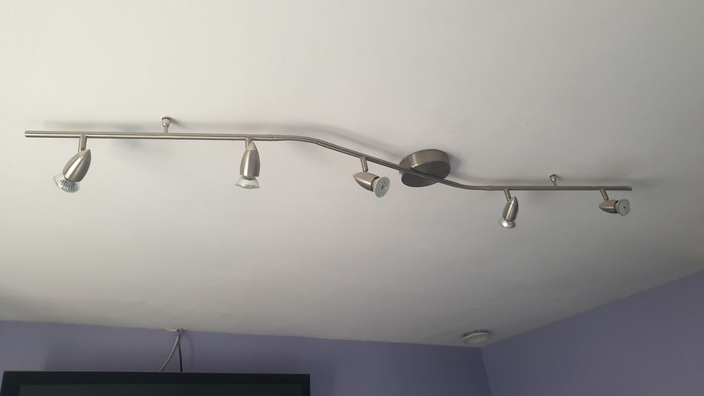 2 lustres 150 cm plus 2 autres Décoration
