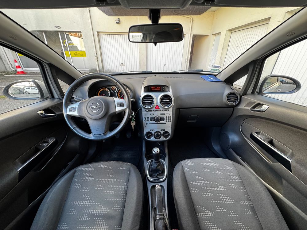 Corsa 1.4 - 100 ch Twinport Color Edition 2011 occasion 77340 Pontault-Combault