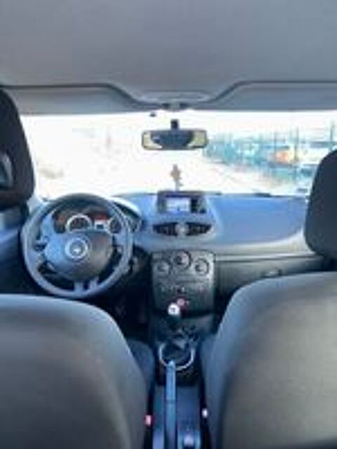 Clio III dCi 75 eco2 Business 2012 occasion 45000 Orl&eacute;ans