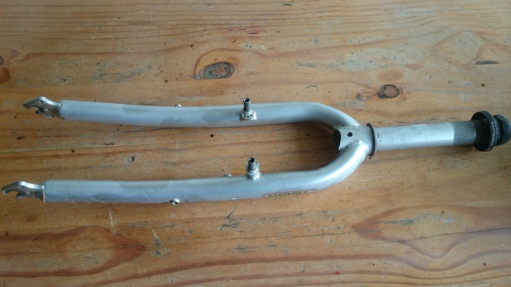 Fourche rigide 26 pouces Vélos