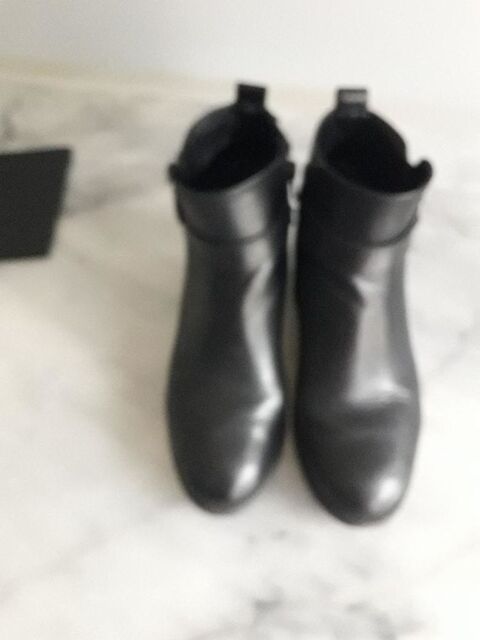 BOTTINES FEMME EN CUIR 18 Balaruc-les-Bains (34)