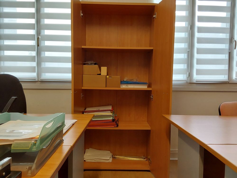 A VENDRE ARMOIRE Meubles