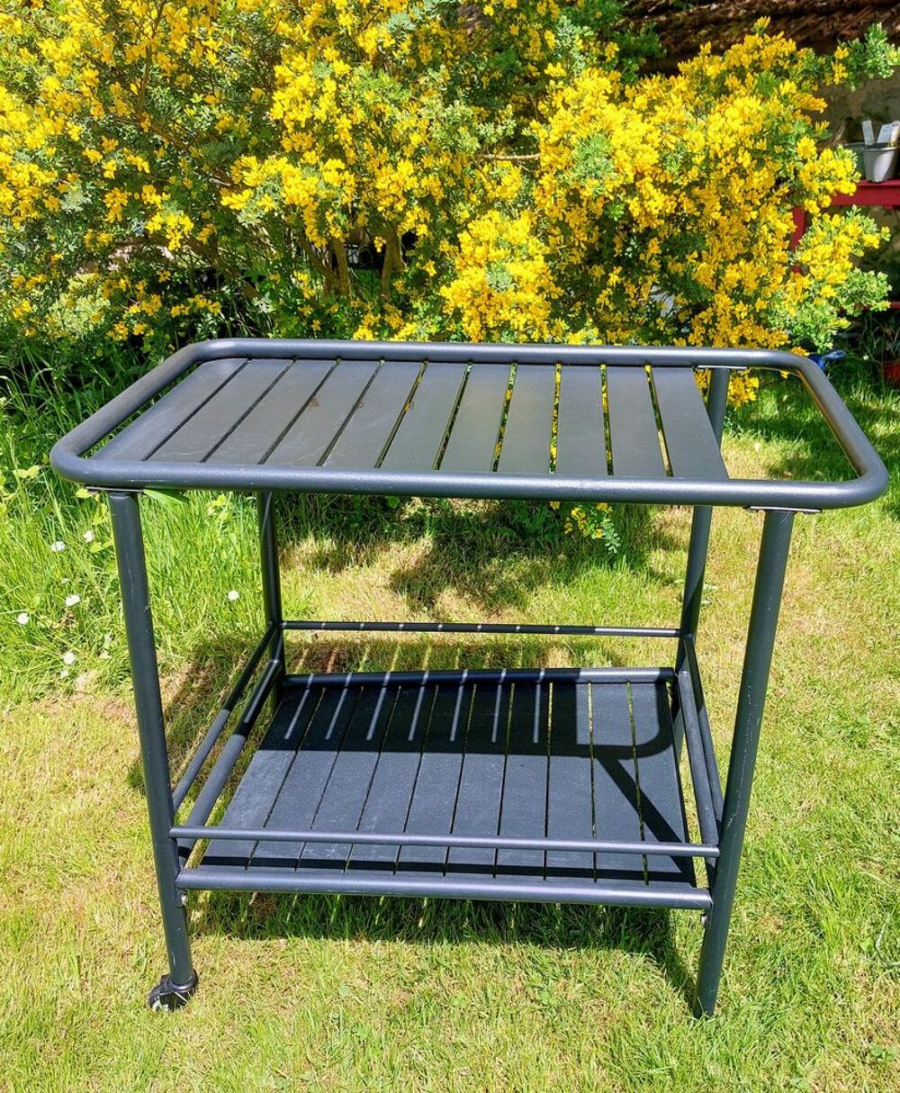 Desserte metal pour le jardin ou la maison Jardin