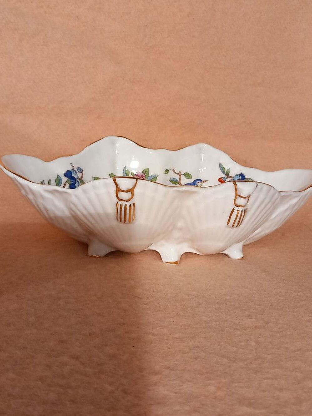 Bol en porcelaine anglaise Décoration