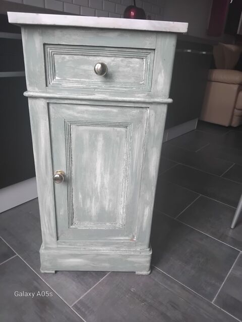 Table de nuit ancienne 30 Castillonn�s (47)