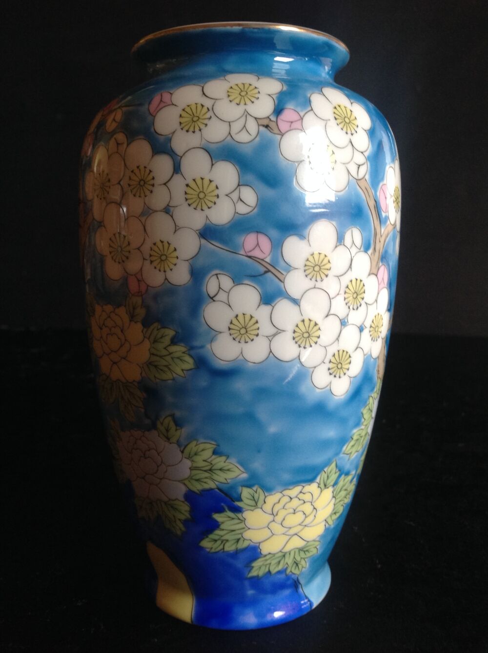 VASE EN PORCELAINE DE CHINE PEINT MAIN SIGN&Eacute; Envoi Possible Décoration