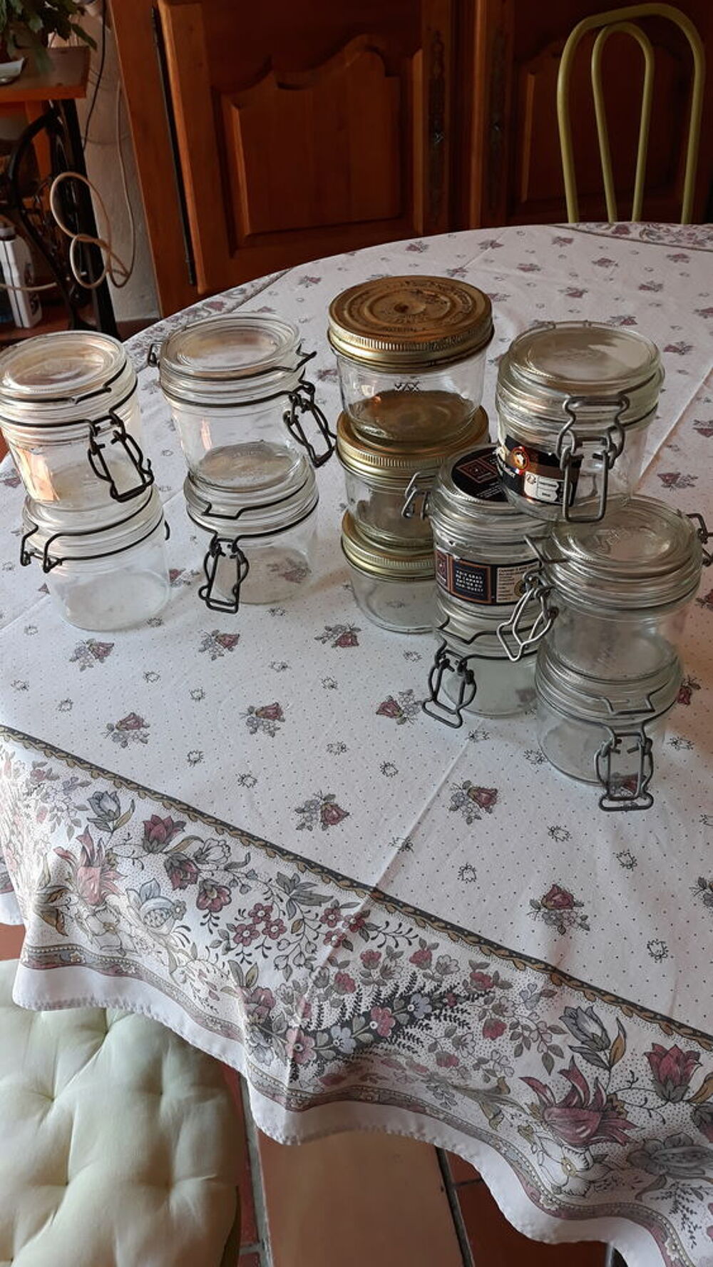 LOT DE 12 BOCAUX DE DIFFERENTE TAILLE Cuisine