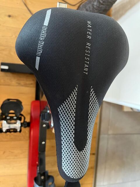 V�lo We R Sports RevXtreme Indoor Cycle 130 Pr�vessin-Mo�ns (01)